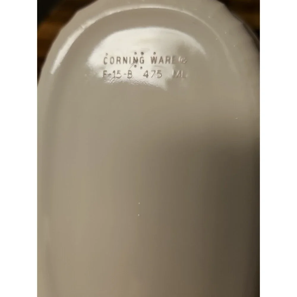 Vintage Corning Ware French White F-15-B Oval Casserole Dish 15oz w Lid